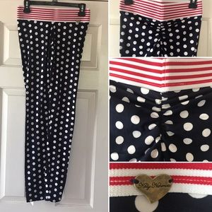 NWOT Cute Booty Lounge Leggings